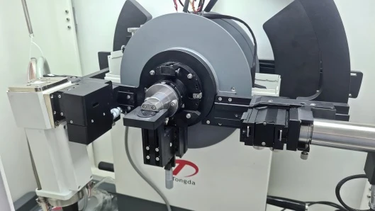 Низкофоновая кювета для рентгеновской дифрактометрии